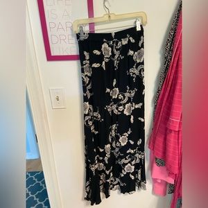 Billabong flowy skirt